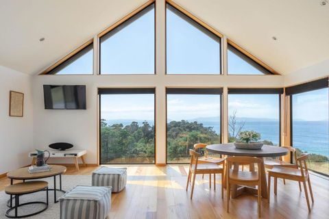 Rocky Ridge - Accommodation Directory 1