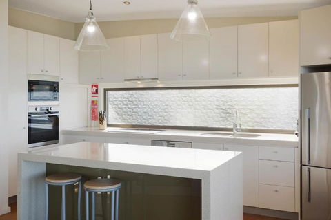 Rolling Waves 3 - Beach Access & Pet Friendly! - Accommodation Directory 3