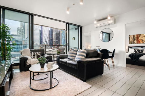 Rooftop Pool 2BR Apartment At Marvel Stadium With Free Parking - Accommodation Directory 0