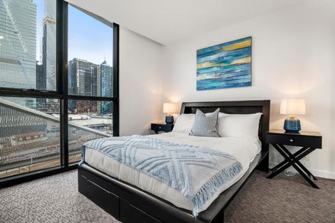 Rooftop Pool 2BR Apartment At Marvel Stadium With Free Parking - Accommodation Directory 3