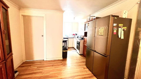 Room Near To Melbourne Airport & Train Station - Accommodation Directory 2