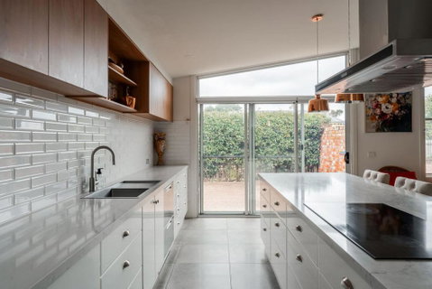 Rose Villa Heritage Home With Parking & WiFi - Accommodation Directory 2