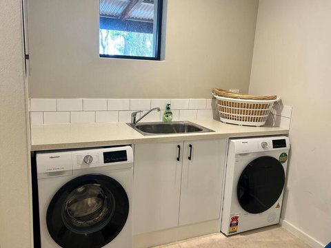 Rosella - Bushland Hideaway - Accommodation Directory 2