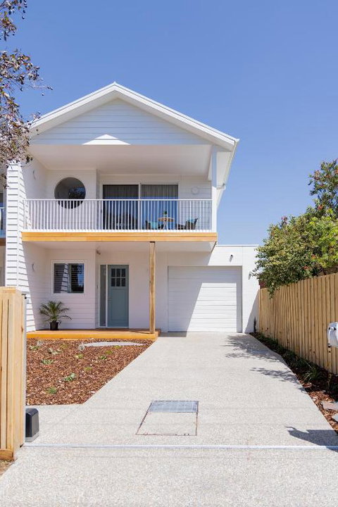Rosewood Retreat New Luxury Home - Accommodation Directory 1