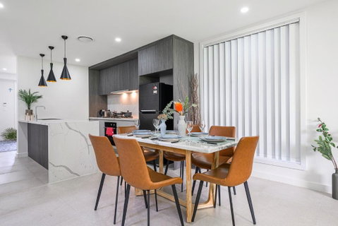 Rousehill 5Br With Pool Near Shopping Centre&Train - Accommodation Directory 0