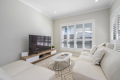 Rousehill Sweet Spacious 4BR Quiet House - Accommodation Directory 0
