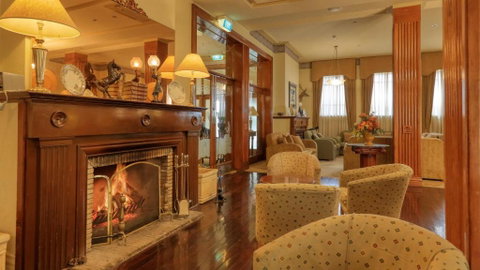 Royal Exchange Hotel - Accommodation Directory 1