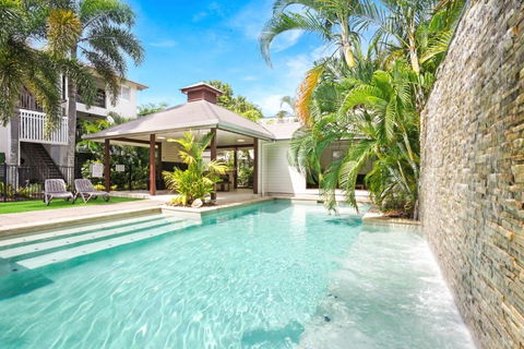 Royal Pavillions City Escape - Accommodation Directory 0