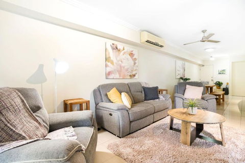 Royal Pavillions City Escape - Accommodation Directory 3