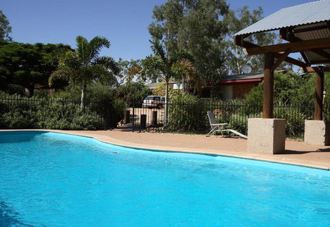 Rubyvale Motel & Holiday Units - An Adults Only Getaway - Accommodation Directory 1