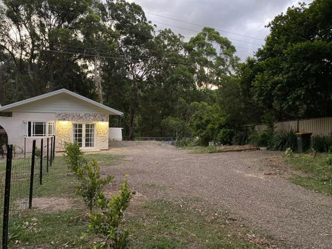 Rural Granny Flat - Pet Friendly - Accommodation Directory 2