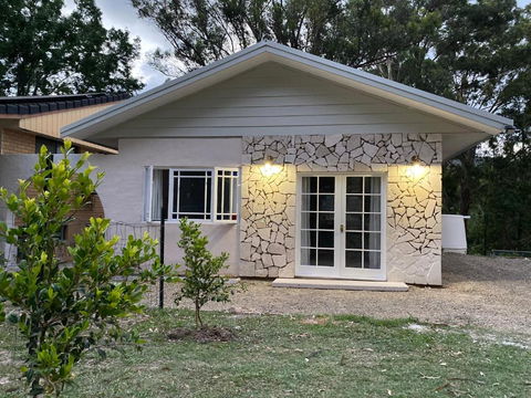 Rural Granny Flat - Pet Friendly - Accommodation Directory 0