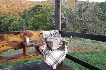 Rustic Hut Bush Retreat with Accommodation Directory