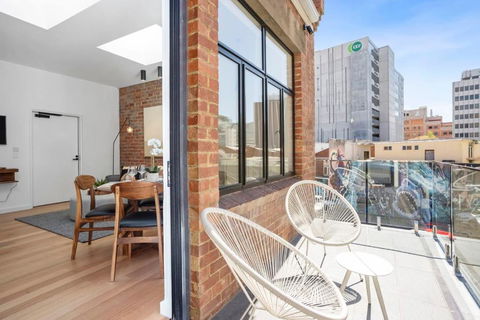 Sanctuary At Saddlers - Where Rustic Meets Refined - Accommodation Directory 0