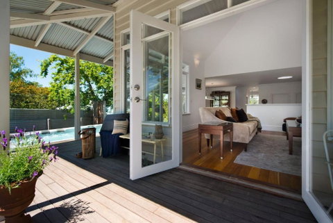 Sades - Accommodation Directory 2