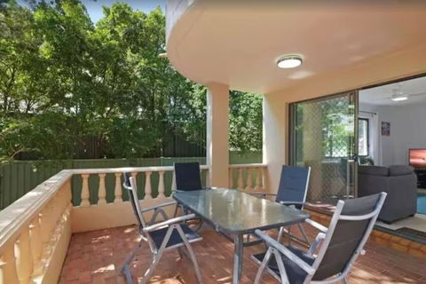 Salerno - Hosted By Burleigh Letting - Accommodation Directory 2