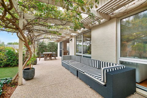 Salt Air Hideaway With Lush Backyard - Accommodation Directory 2