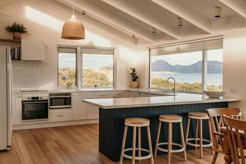 Saltair Freycinet - Accommodation Directory 0