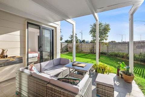 Saltbush By The Park - Accommodation Directory 2