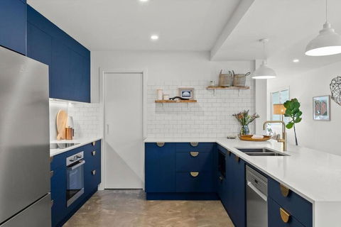 Salty Crab Bungalow - Accommodation Directory 1