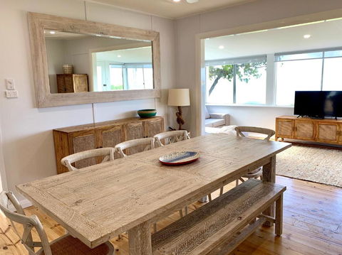 Salty Dog - Accommodation Directory 0
