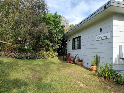 Salty Dog - Accommodation Directory 3