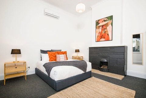 Salty Pines - 3BR House Glenelg South - Accommodation Directory 1