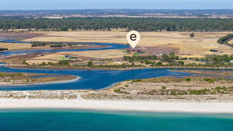 Samphire Chalet Tuart - Accommodation Directory 1