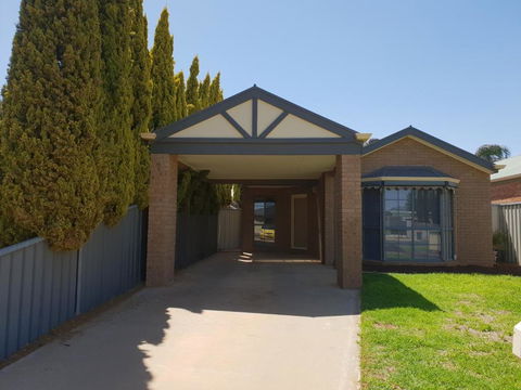 SAN Mateo - Accommodation Directory 0