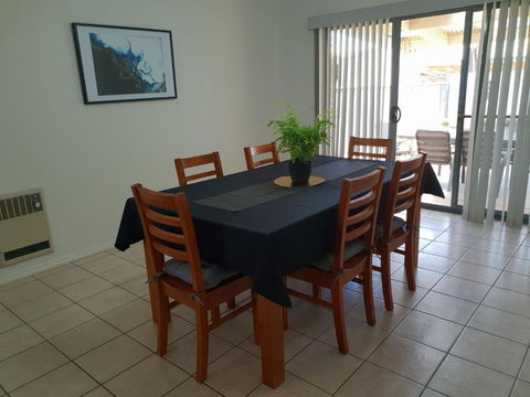 SAN Mateo - Accommodation Directory 2