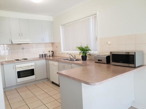 SAN Mateo - Accommodation Directory 3