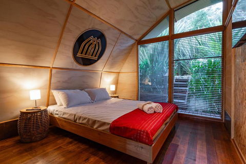 Sanctuary - Bruny Island - Accommodation Directory 2