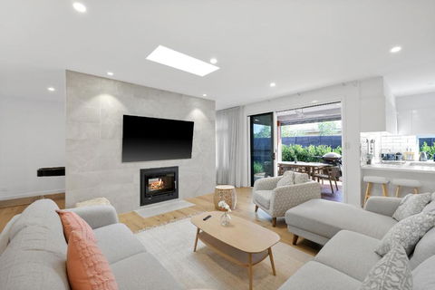 Sanctuary Of Hope By Ready Set Stay - Cowes - Accommodation Directory 1