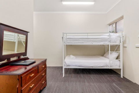 Sanctuary Resort Motor Inn - Accommodation Directory 2