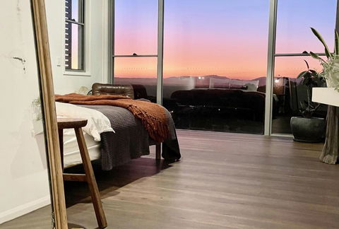 Sanctuary Spaces - Sundowner - Accommodation Directory 3