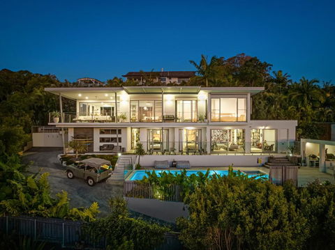 Sanctuary Spaces - Sundowner - Accommodation Directory 0