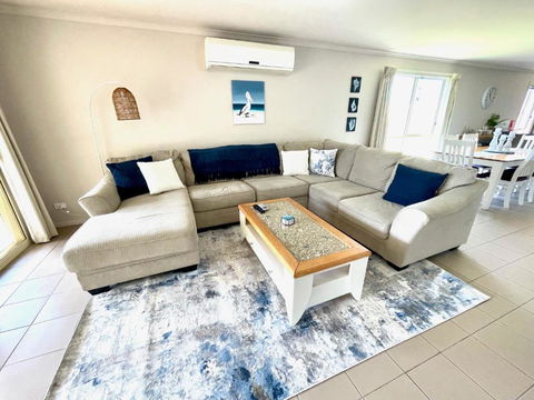 Sand & Salt - Accommodation Directory 0