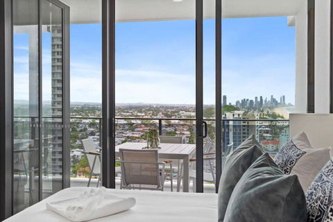 Sandbar 124 - Hosted By Burleigh Letting - Accommodation Directory 1