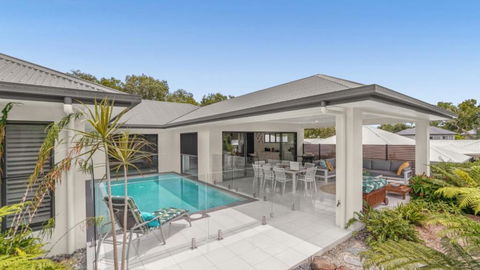 Sandcastles - Palm Cove - Accommodation Directory 0