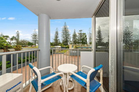 Sandpiper Broadbeach - Accommodation Directory 2