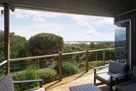Sandpipers Beach - Accommodation Directory 0