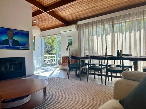 Sandy Bay Haven - Accommodation Directory 2