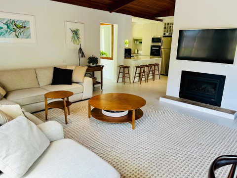 Sandy Bay Haven - Accommodation Directory 1