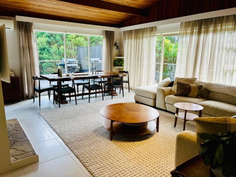 Sandy Bay Haven - Accommodation Directory 0
