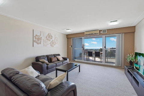 Sandy Cove Apartment The Entrance 29 - Accommodation Directory 2