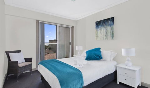 Sandy Cove Apartment The Entrance 45 - Accommodation Directory 3