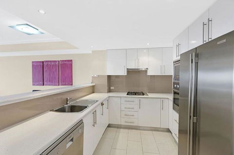 Sandy Cove Apartment The Entrance 46 - Accommodation Directory 3