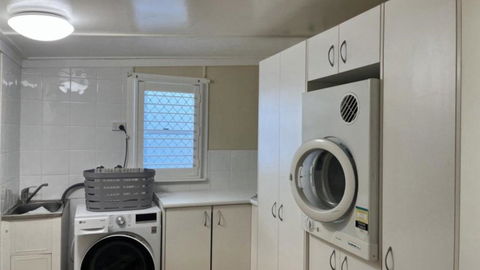 Sandy Days 4551 - Accommodation Directory 1