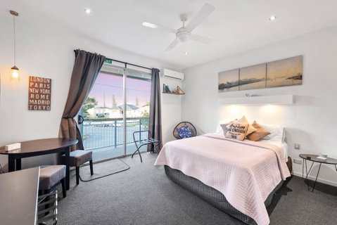 Scarborough Beach Break Holidays - Unit 2 - Accommodation Directory 0
