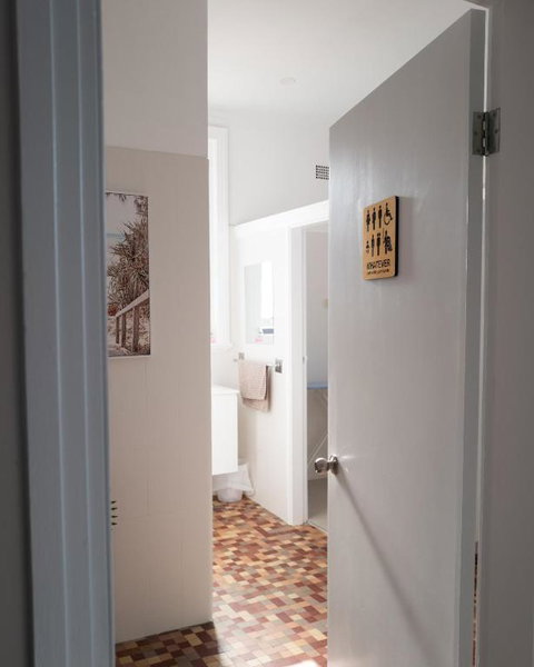 Seven Seas Hotel - Accommodation Directory 3